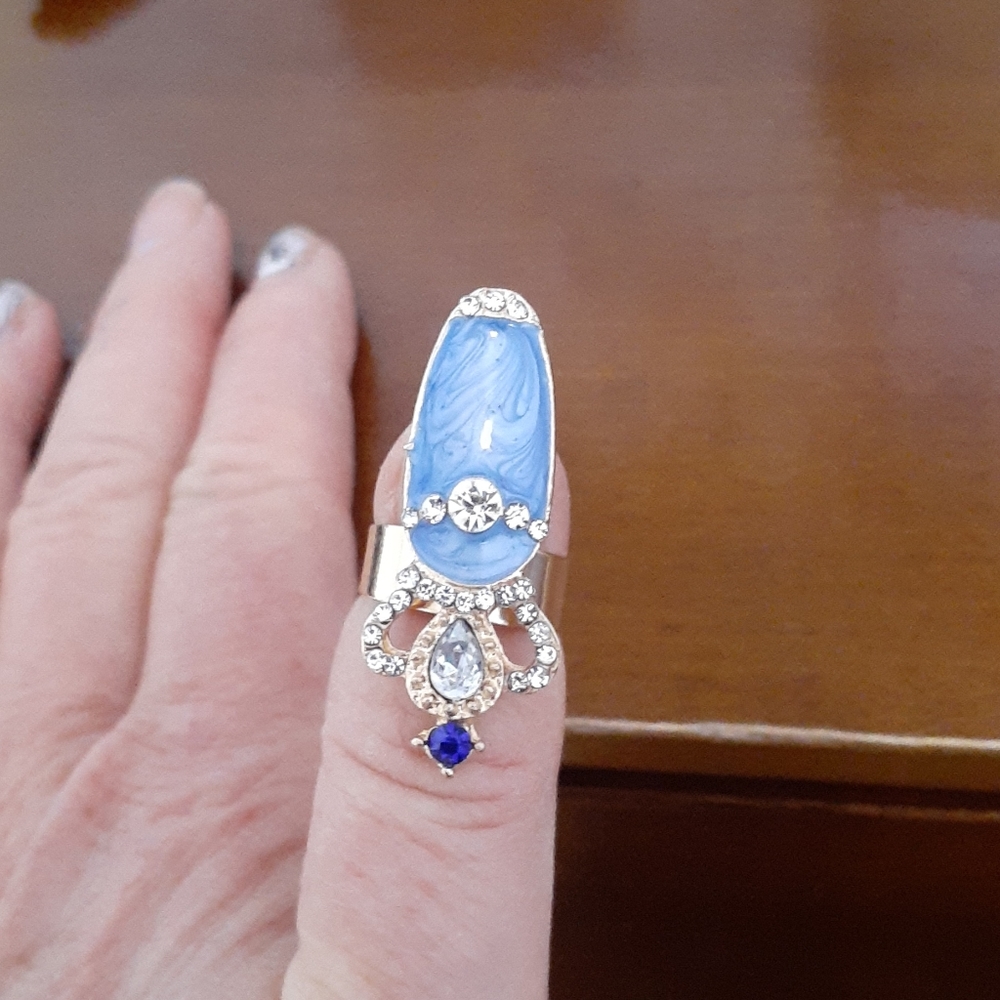 Finger nail jewels